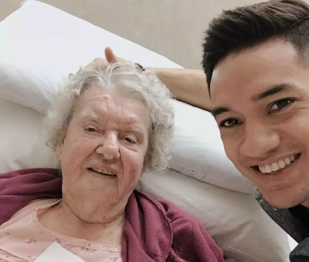 kebersamaan seleb dengan kakek nenek bule © 2021 brilio.net