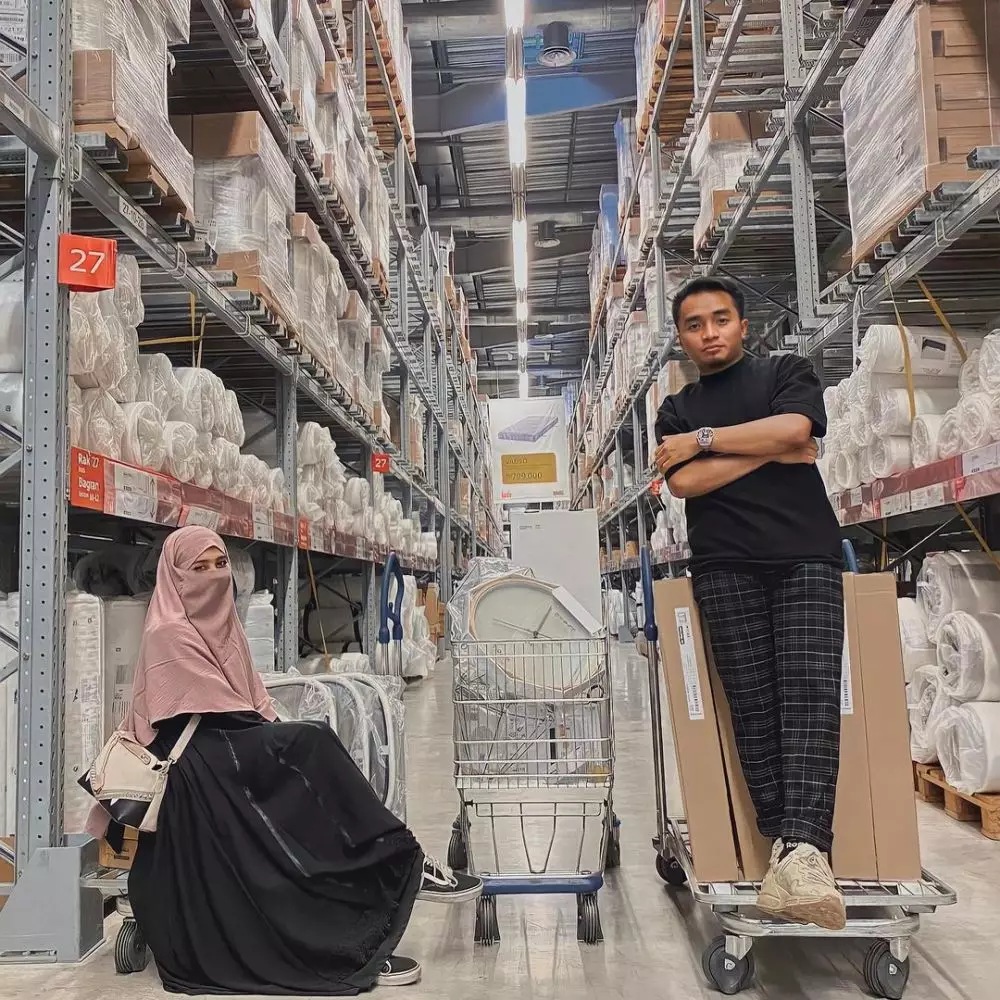 Potret terbaru Sherel Thalib © 2021 brilio.net Potret terbaru Sherel Thalib © 2021 brilio.net