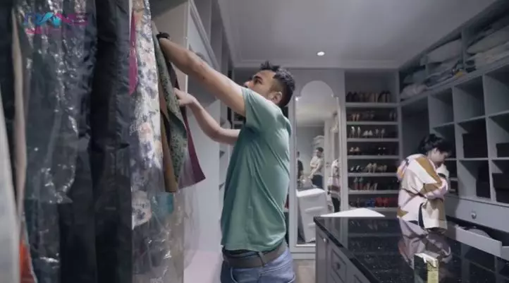 walk in closet kamar Nagita © YouTube