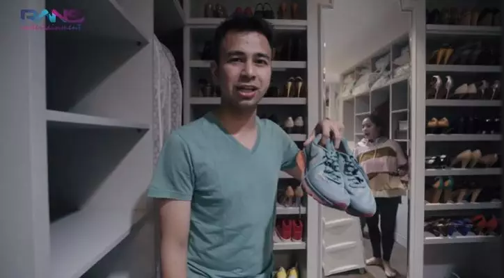 walk in closet kamar Nagita © YouTube