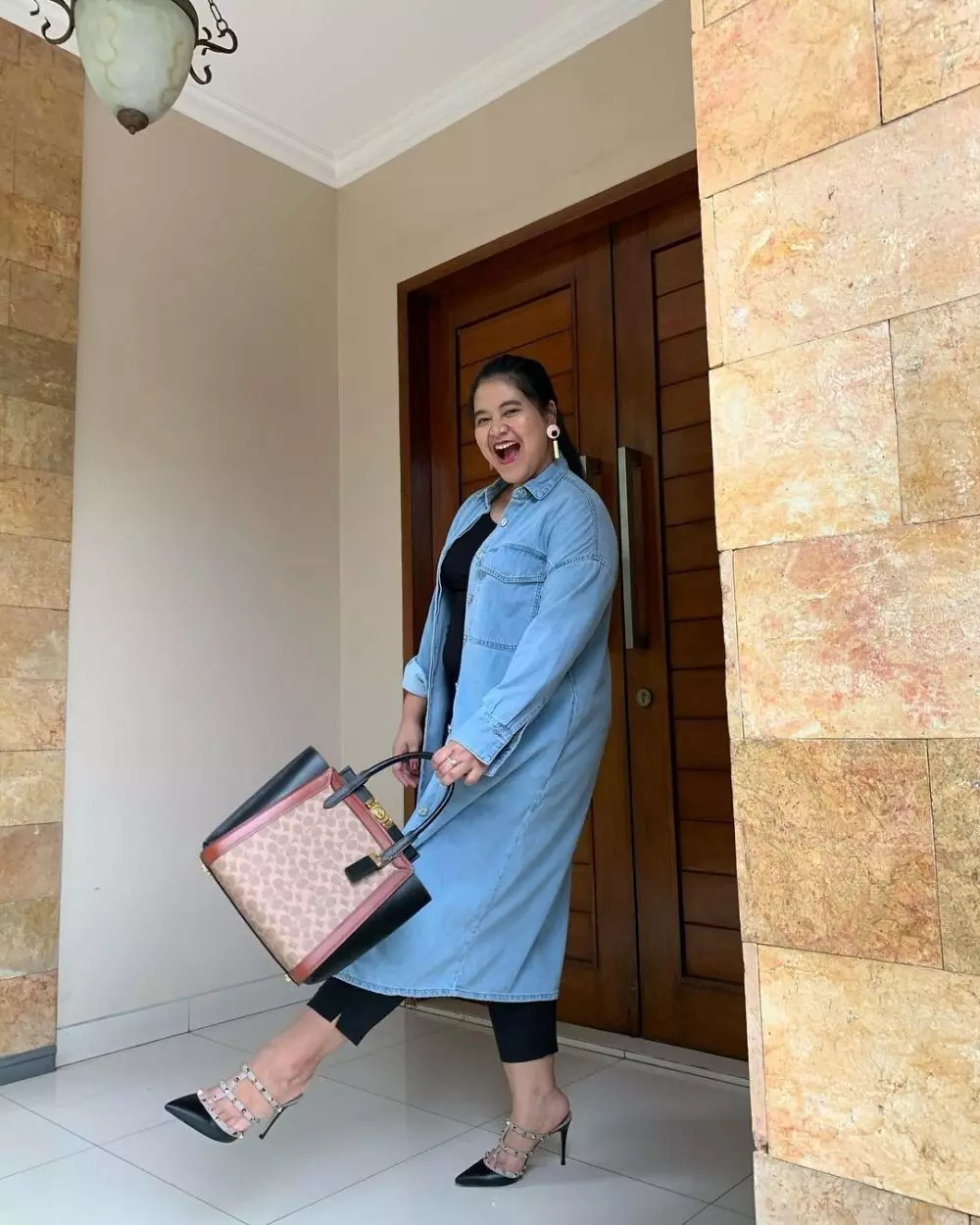 beda gaya Iriana, Kahiyang, Selvi jadi istri pejabat © 2021 brilio.net