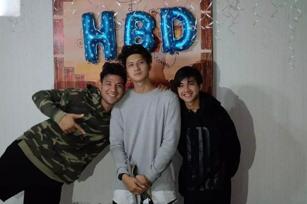 potret 3 seleb bersaudara © Instagram