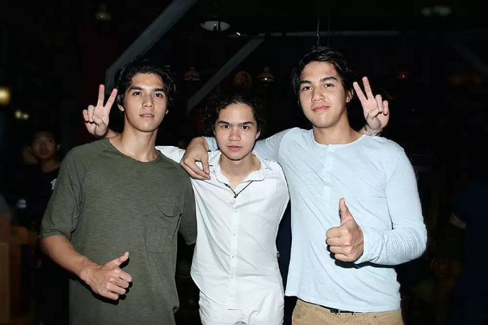 potret 3 seleb bersaudara © Instagram