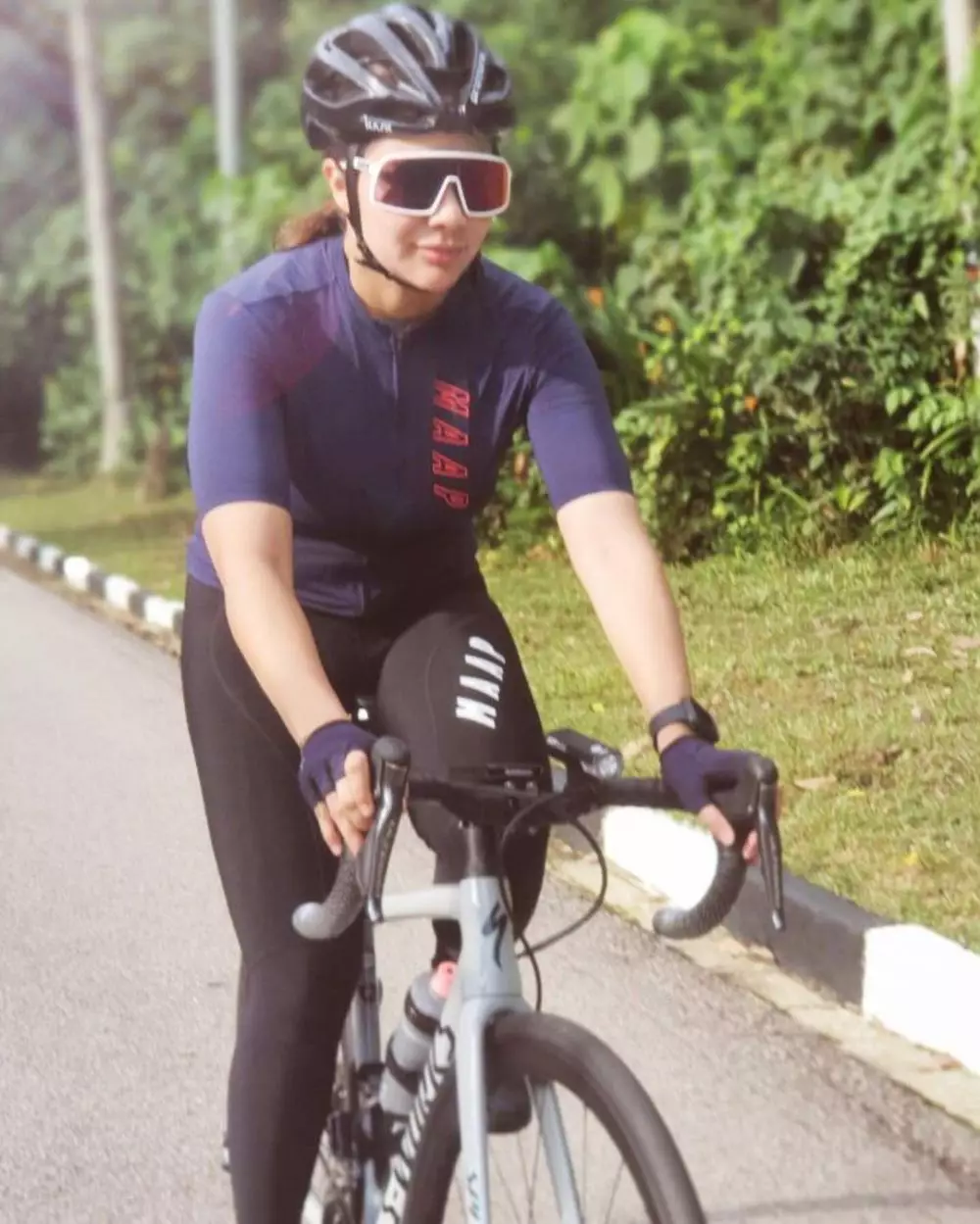 Engku Emran dan Noor Nabila © 2021 brilio.net Engku Emran dan Noor Nabila © 2021 brilio.net