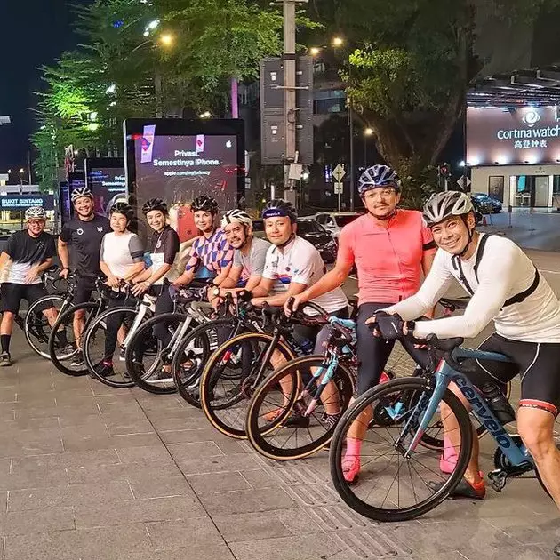 Engku Emran dan Noor Nabila © 2021 brilio.net Engku Emran dan Noor Nabila © 2021 brilio.net