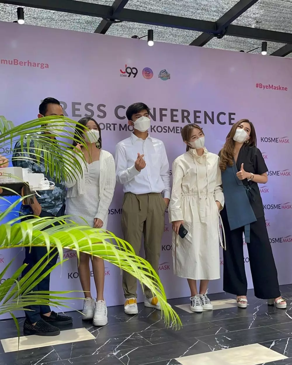 Momen Dimas Ahmad ngumpul bareng artis muda Instagram