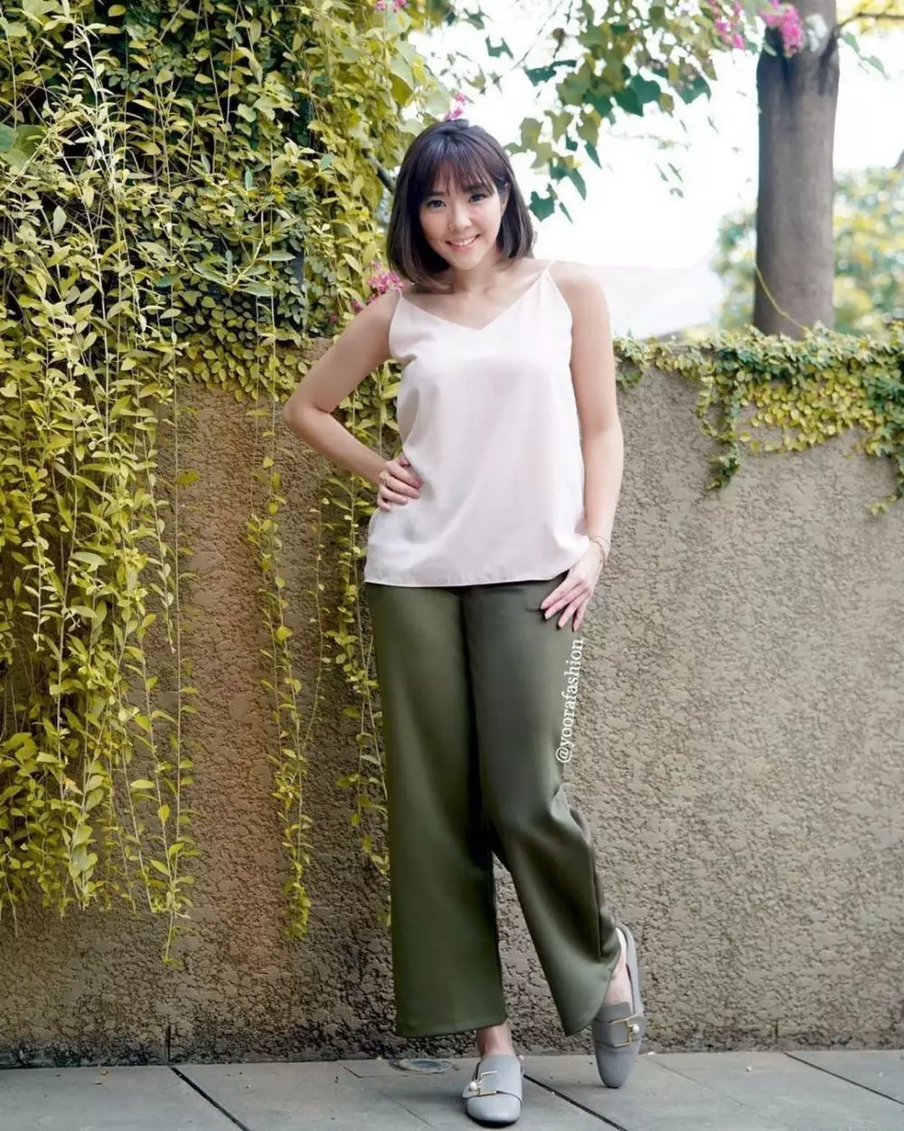 pesona penyanyi rambut poni © Instagram