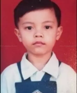 potret seleb cowok saat masih tk © Instagram