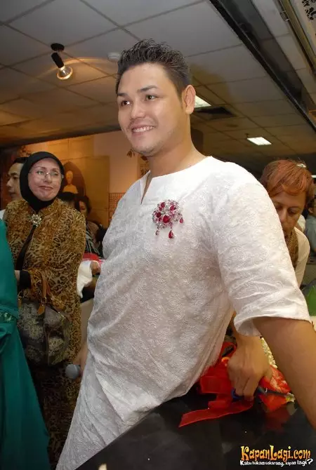 Ivan Gunawan di awal karier © kapanlagi.com