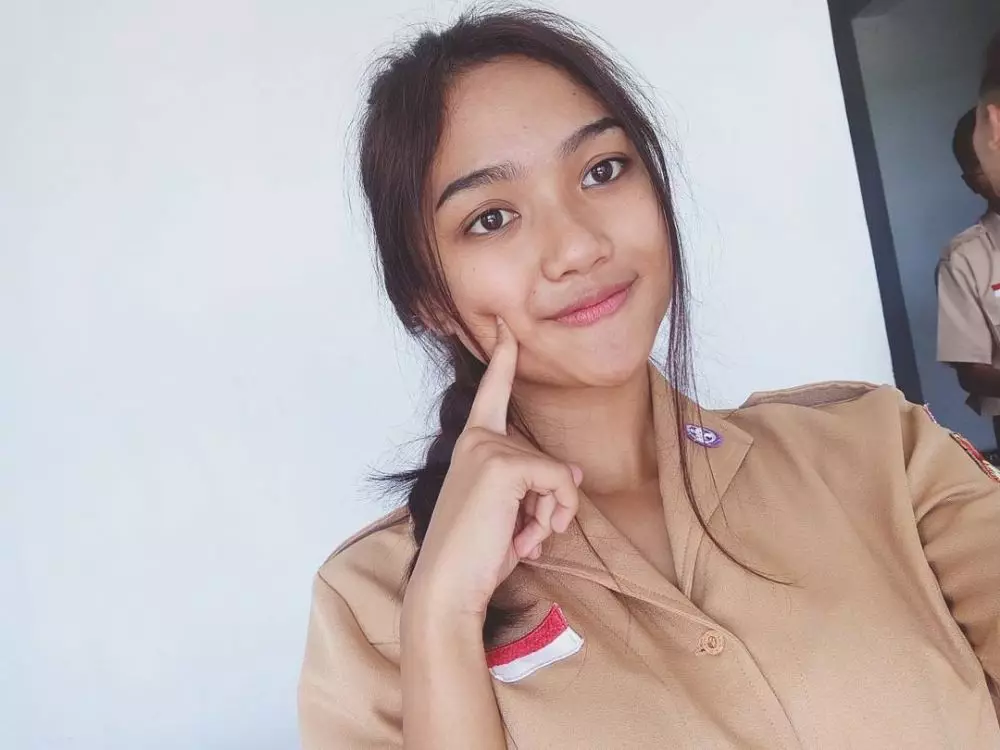 potret lawas penyanyi cantik saat sma  © berbagai sumber