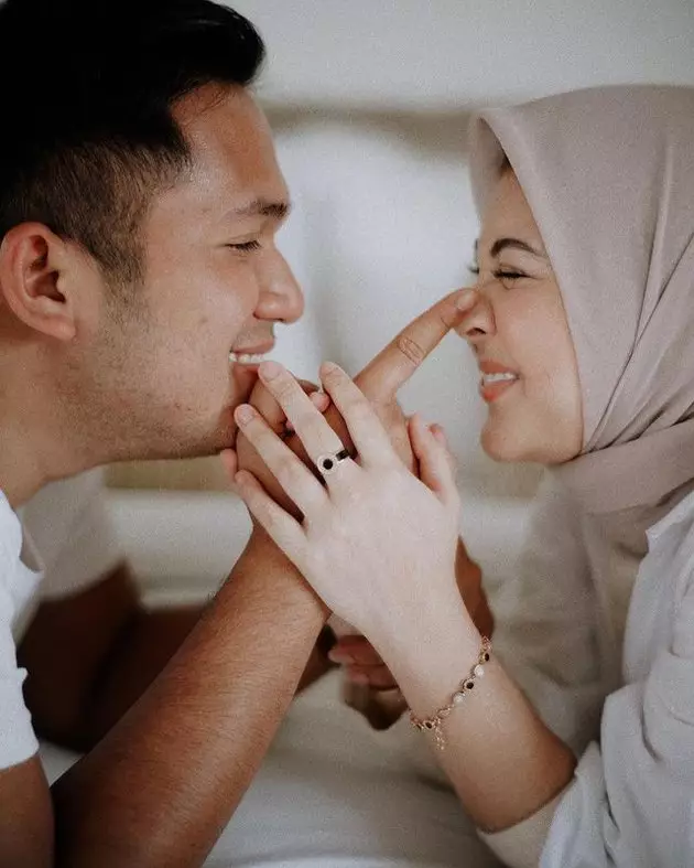 post wedding Kesha Ratuliu © berbagai sumber