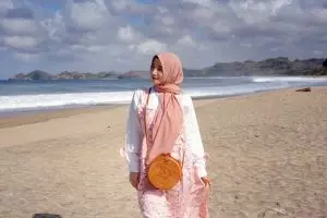 Selebgram cantik yang juga dosen, melakukan 6 hal ini saat traveling