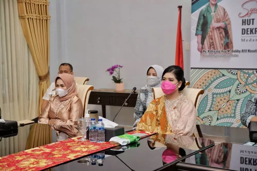 Kahiyang Ayu jadi ibu Wali Kota Medan © 2021 brilio.net Kahiyang Ayu jadi ibu Wali Kota Medan © 2021 brilio.net
