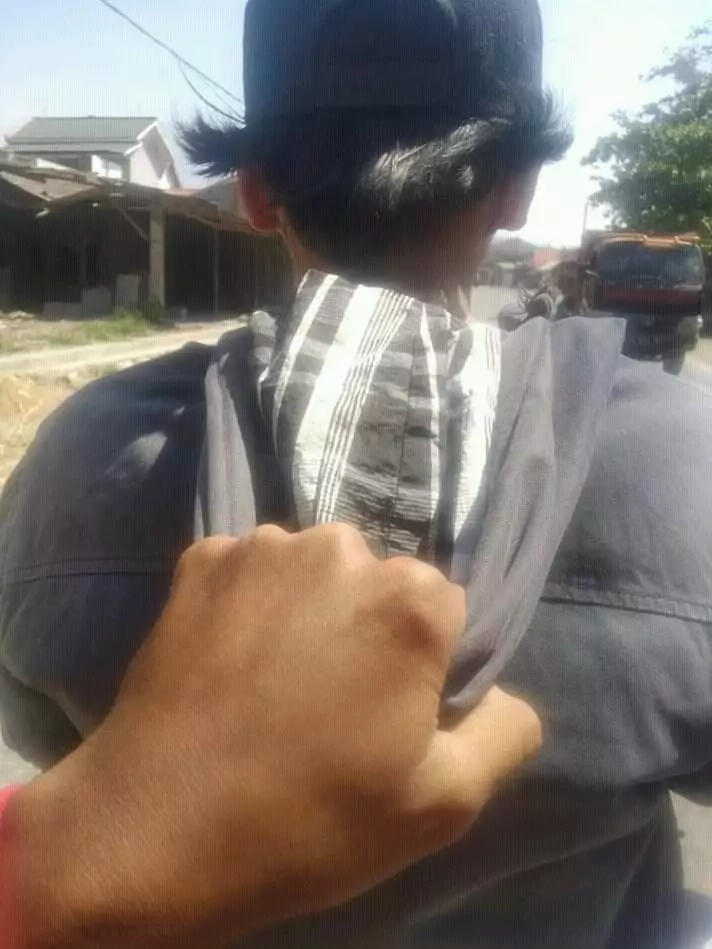 alih fungsi hoodie cowok © Berbagai Sumber