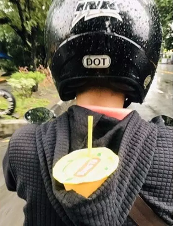 alih fungsi hoodie cowok © Berbagai Sumber