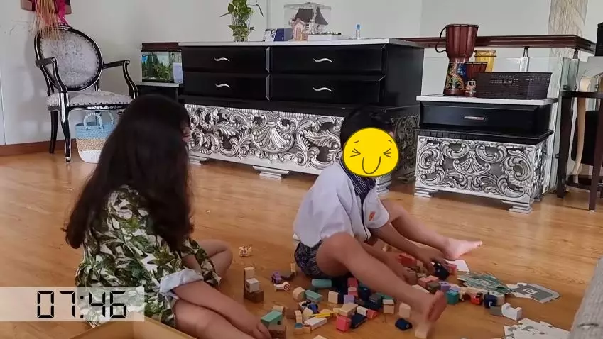 Potret rumah dinas Arumi Bachsin dan Emil Dardak © YouTube