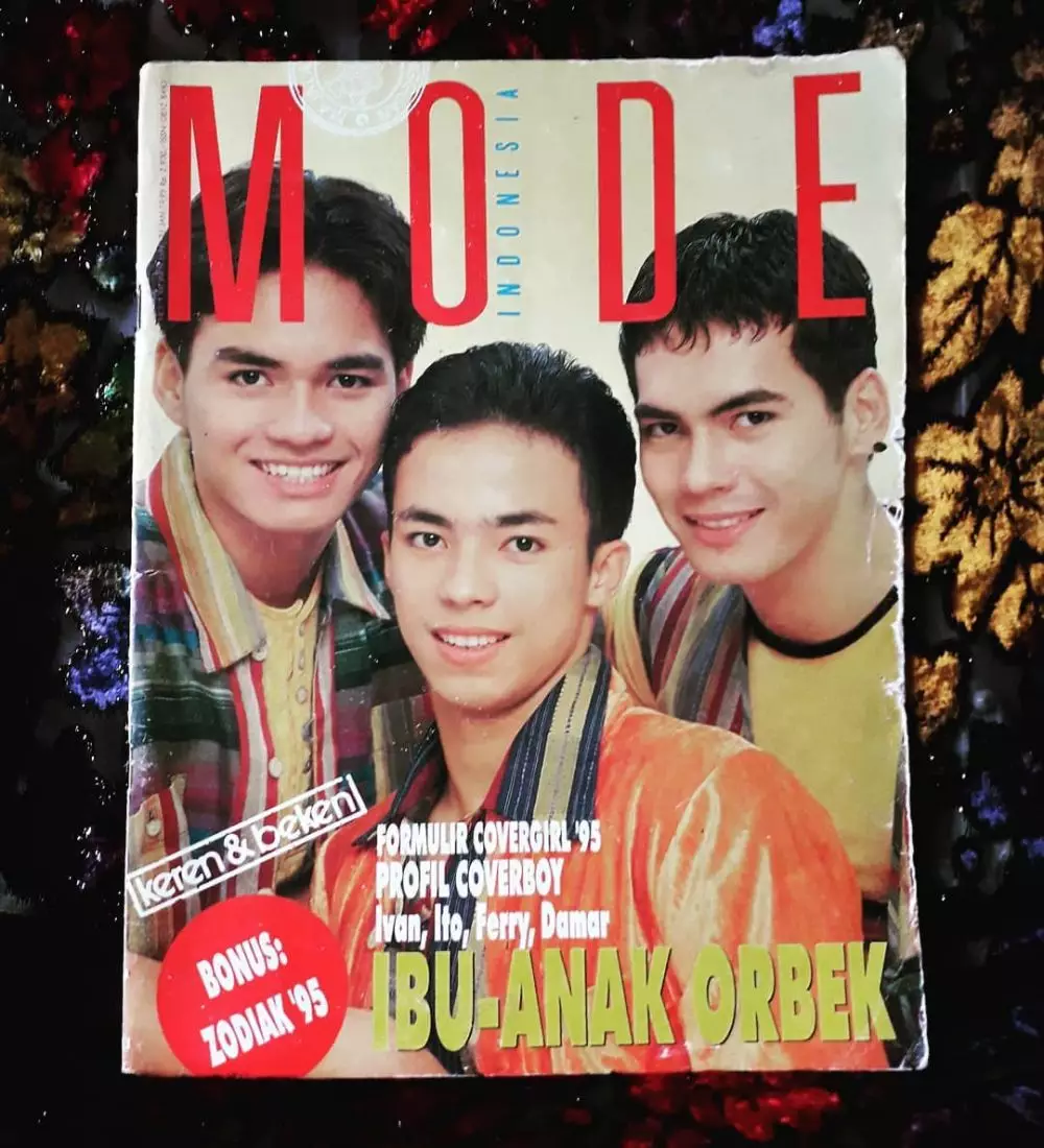 seleb tiga bersaudara jadi cover majalah © 2021 brilio.net seleb tiga bersaudara jadi cover majalah © 2021 brilio.net