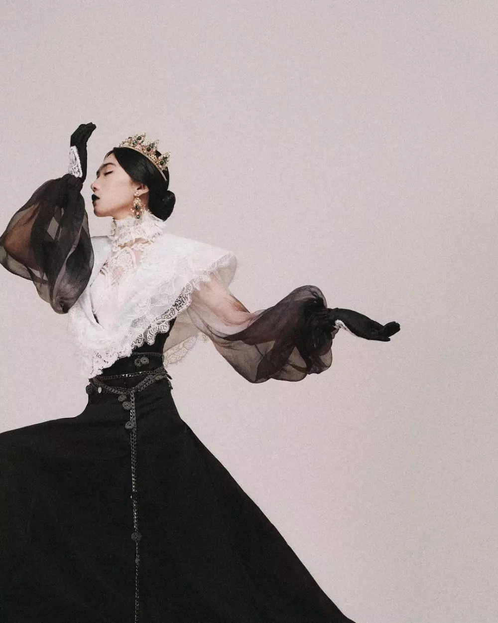 Pemotretan single baru Isyana Sarasvati  © 2021 brilio.net