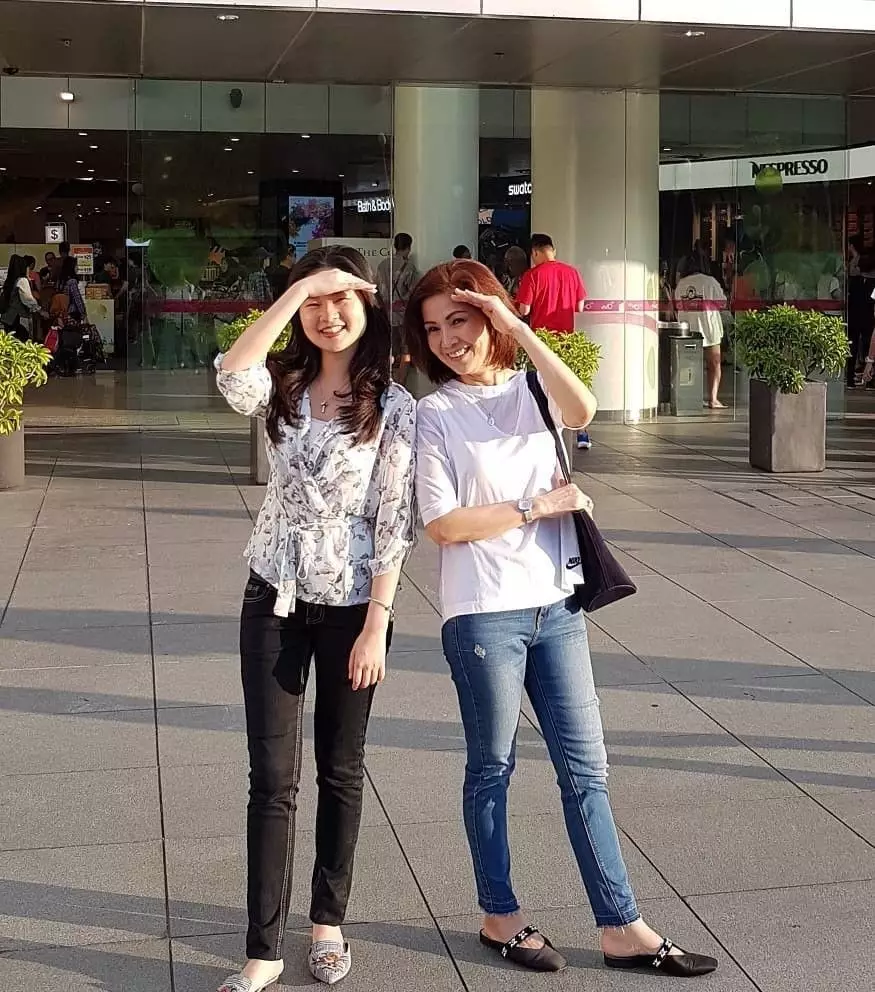 Kebersamaan Felicia Tissue dan Meilia Lau © Instagram