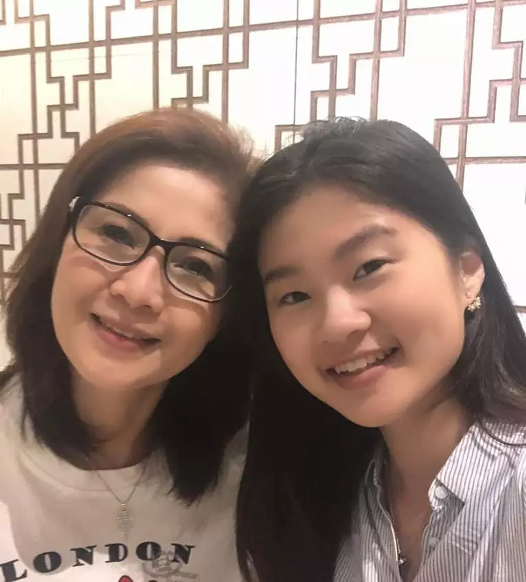 Kebersamaan Felicia Tissue dan Meilia Lau © Instagram