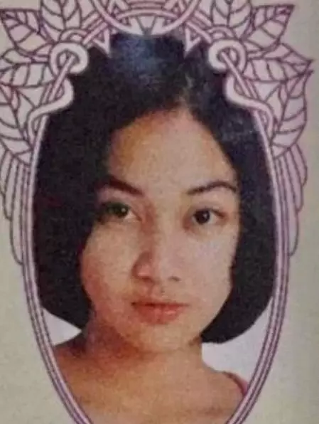 Potret lawas pesinetron cantik usia 40-an © Instagram