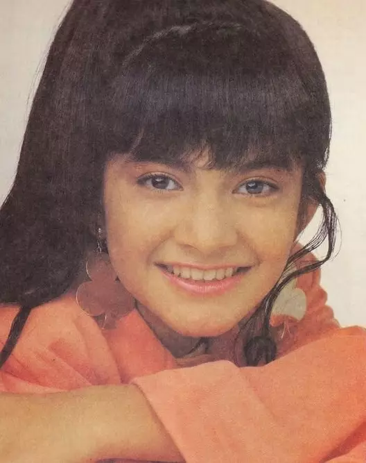 Potret lawas pesinetron cantik usia 40-an © Instagram