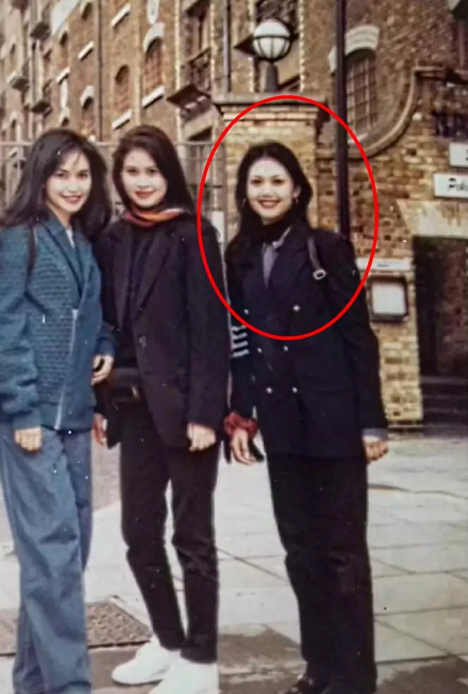 Potret lawas pesinetron cantik usia 40-an © Instagram