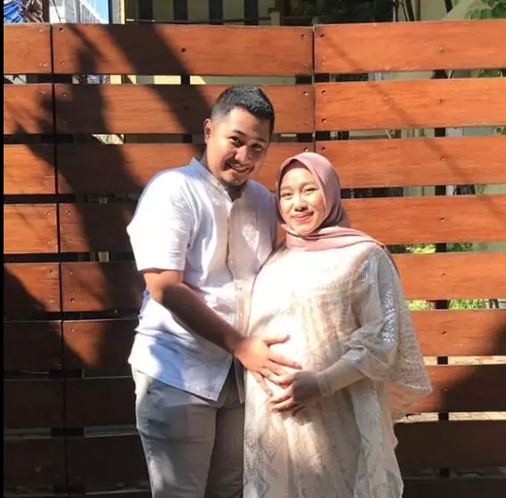 Thalia Gracia anak angkat Suti Karno © 2021 brilio.net Thalia Gracia anak angkat Suti Karno © 2021 brilio.net