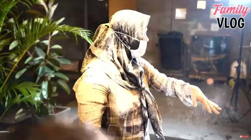 ulang tahun asisten Ussy © YouTube