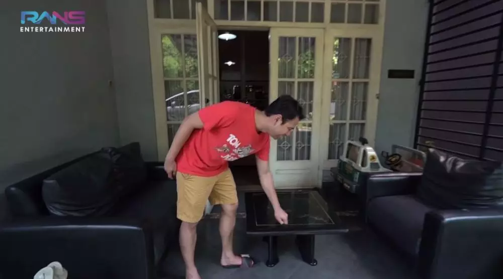 rumah masa kecil Raffi Ahmad © YouTube