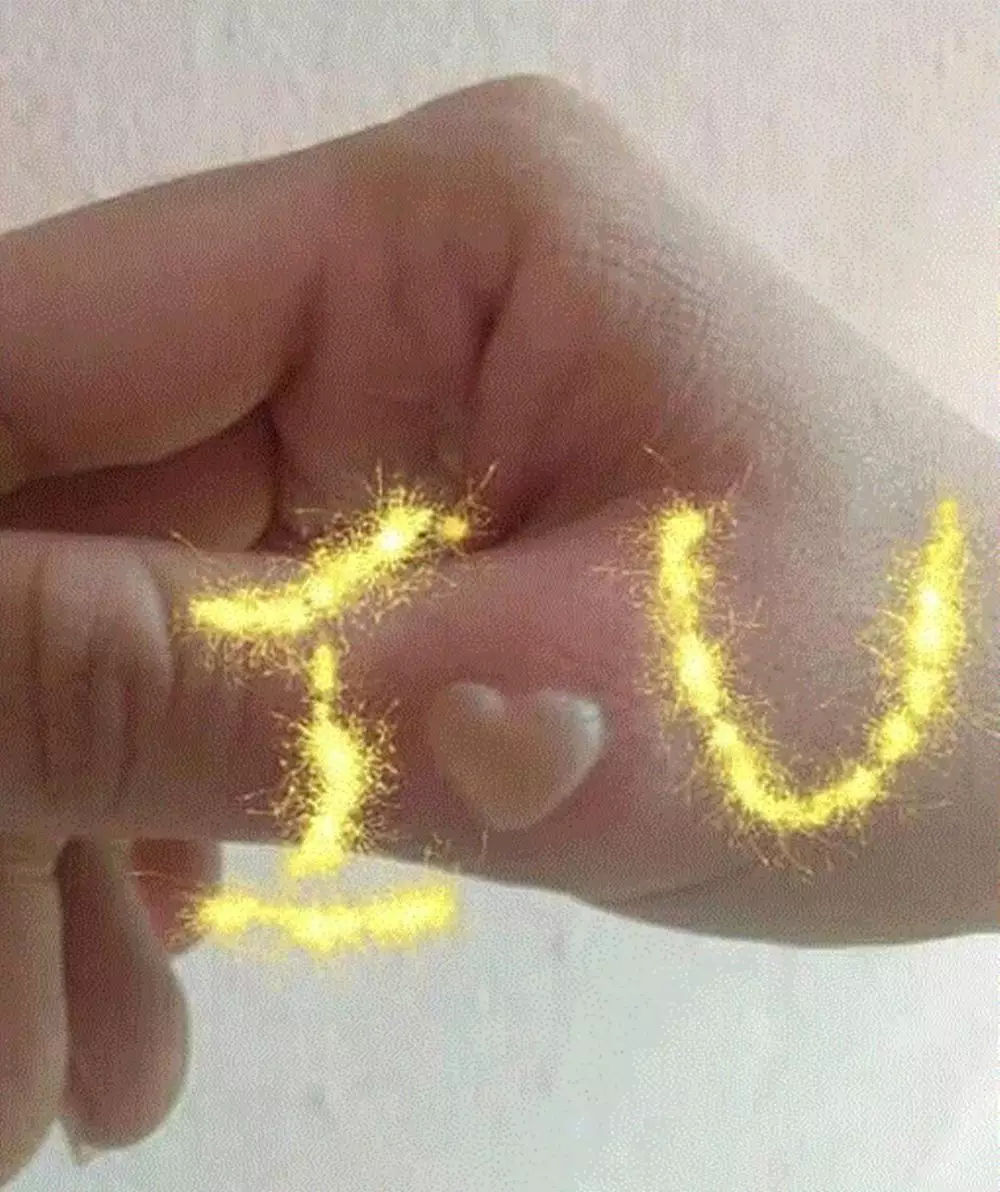 penampakan bentuk love © Instagram