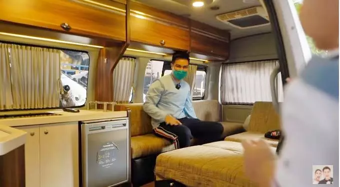 Momen Baim Wong beli bus © 2021 brilio.net