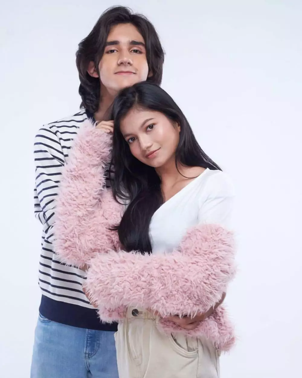 Pemotretan pasangan Dari Jendela SMP © Instagram Pemotretan pasangan Dari Jendela SMP © Instagram