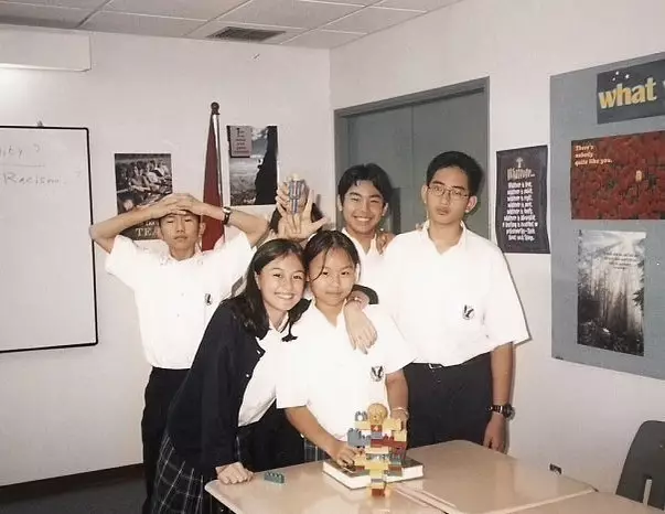 potret seleb dengan geng SMP © 2021 brilio.net