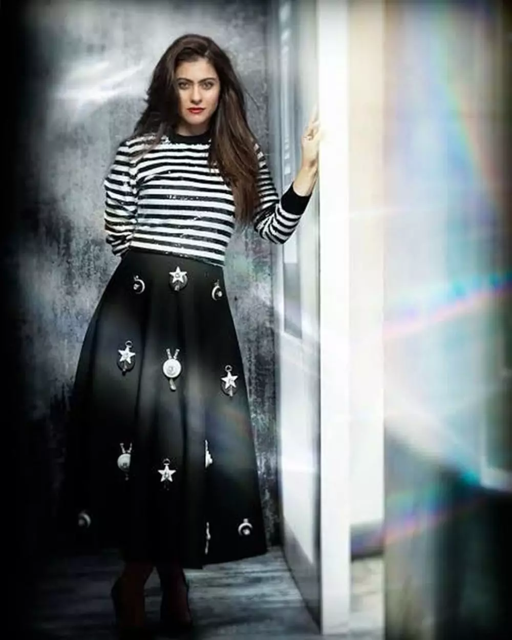 pemotretan kajol outfit modern © Instagram
