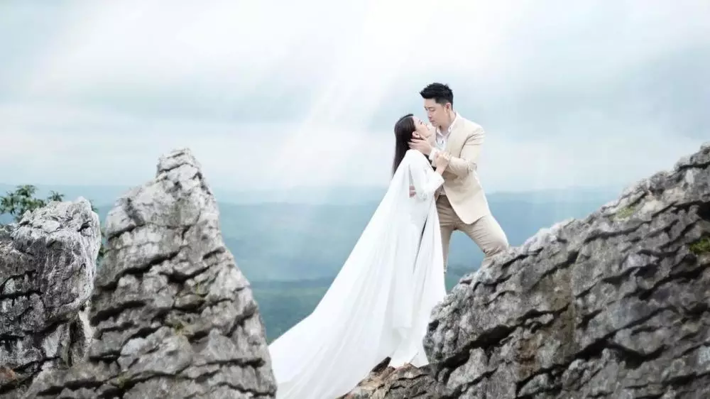 pemotretan Angela Tee & Goldwin Yustantio © 2021 brilio.net