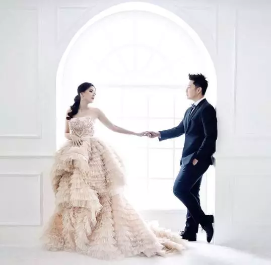 pemotretan Angela Tee & Goldwin Yustantio © 2021 brilio.net