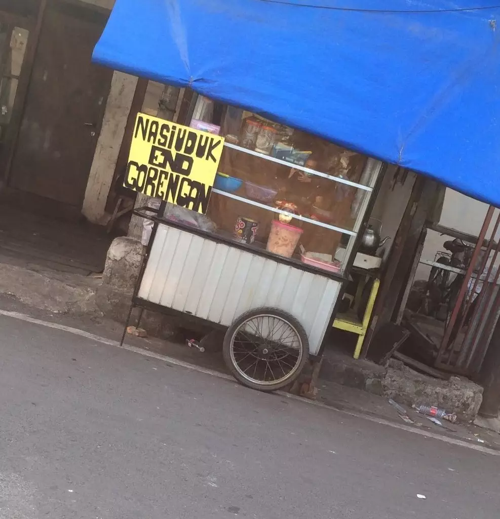 Tulisan berbahasa Inggris © berbagai sumber