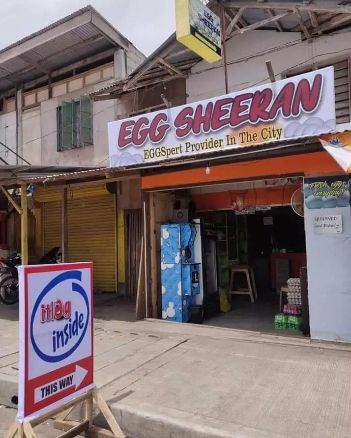 Tulisan berbahasa Inggris © berbagai sumber