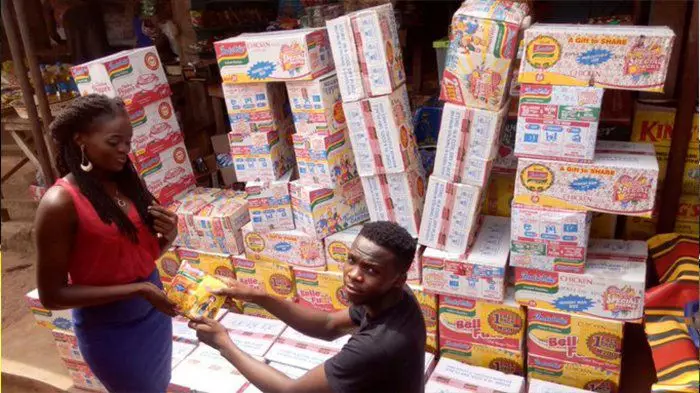 momen absurd melamar kekasih Berbagai sumber