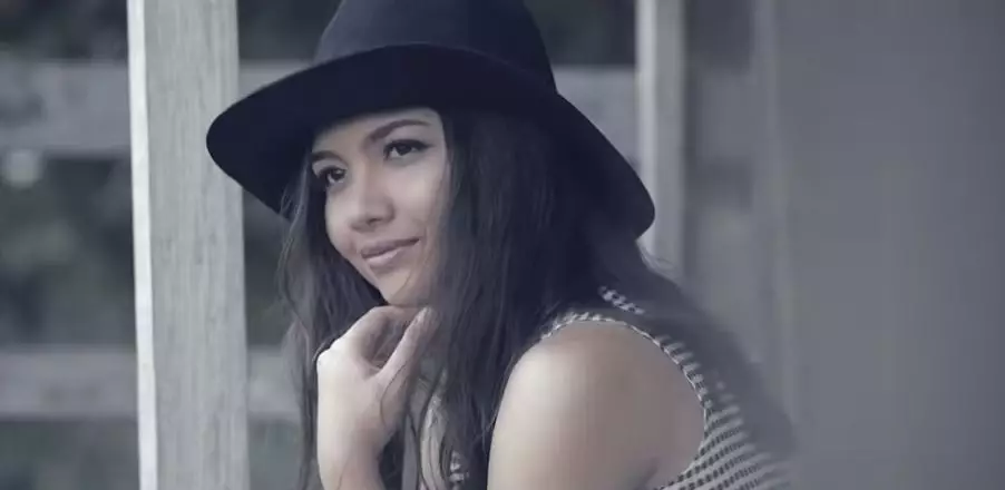 seleb blasteran video klip © YouTube