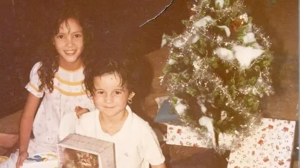 potret masa kecil julie estelle dan cathy sharon © Instagram