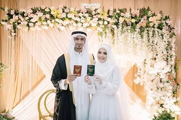 seleb menikah di KUA © 2021 brilio.net seleb menikah di KUA © 2021 brilio.net