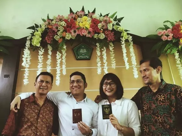 seleb menikah di KUA © 2021 brilio.net seleb menikah di KUA © 2021 brilio.net