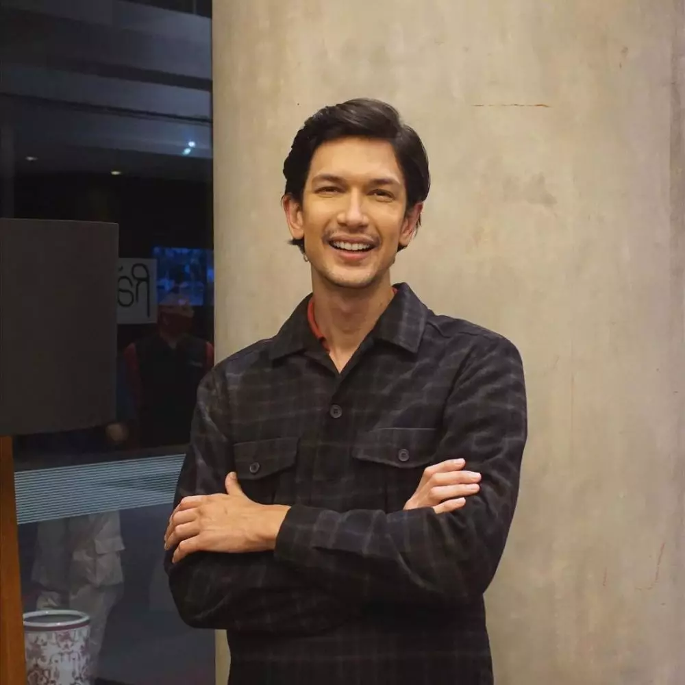 Transformasi gaya rambut Dimas Beck dari awal karier © 2021 brilio.net