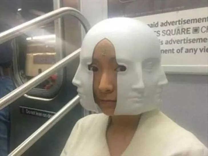 tingkah absurd orang gabut Berbagai sumber tingkah absurd orang gabut Berbagai sumber