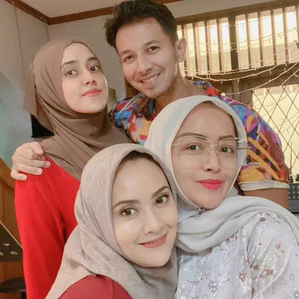 kebersamaan elma theana dan fairuz © Instagram kebersamaan elma theana dan fairuz © Instagram