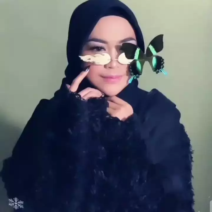 Gaya pemotretan Ria Ricis dalam berbagai tema Instagram © 2021 brilio.net
