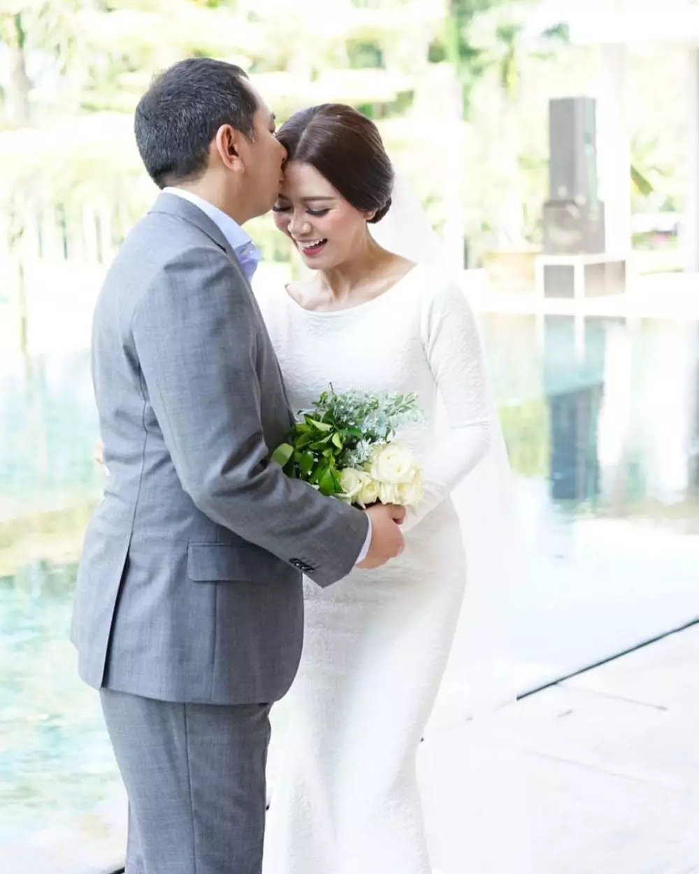 beda gaya pernikahan seleb terpaut usia 15 tahun © berbagai sumber beda gaya pernikahan seleb terpaut usia 15 tahun © berbagai sumber