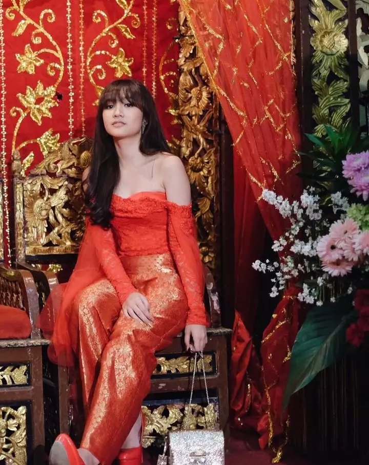 OOTD Febby Rastanty kondangan © Instagram